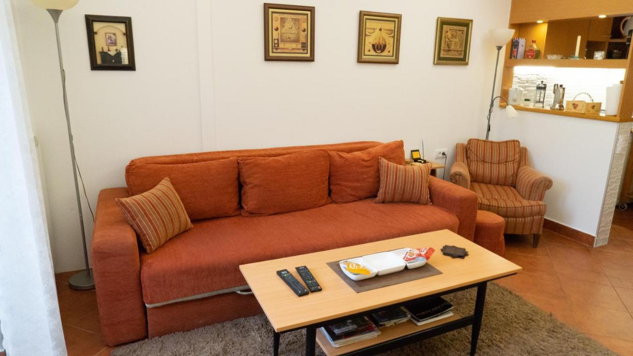 Apartment Akacija Gardens ベオグラード エクステリア 写真