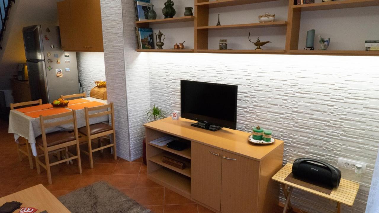 Apartment Akacija Gardens ベオグラード エクステリア 写真