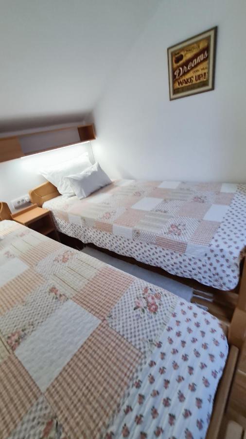 Apartment Akacija Gardens ベオグラード エクステリア 写真