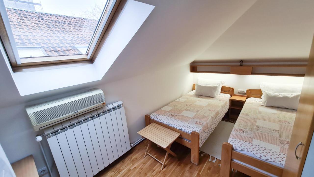 Apartment Akacija Gardens ベオグラード エクステリア 写真
