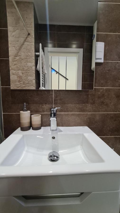 Apartment Akacija Gardens ベオグラード エクステリア 写真